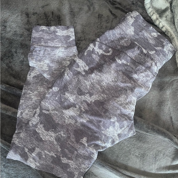 Lululemon Ready to Rulu Joggers - Picture 4 of 7